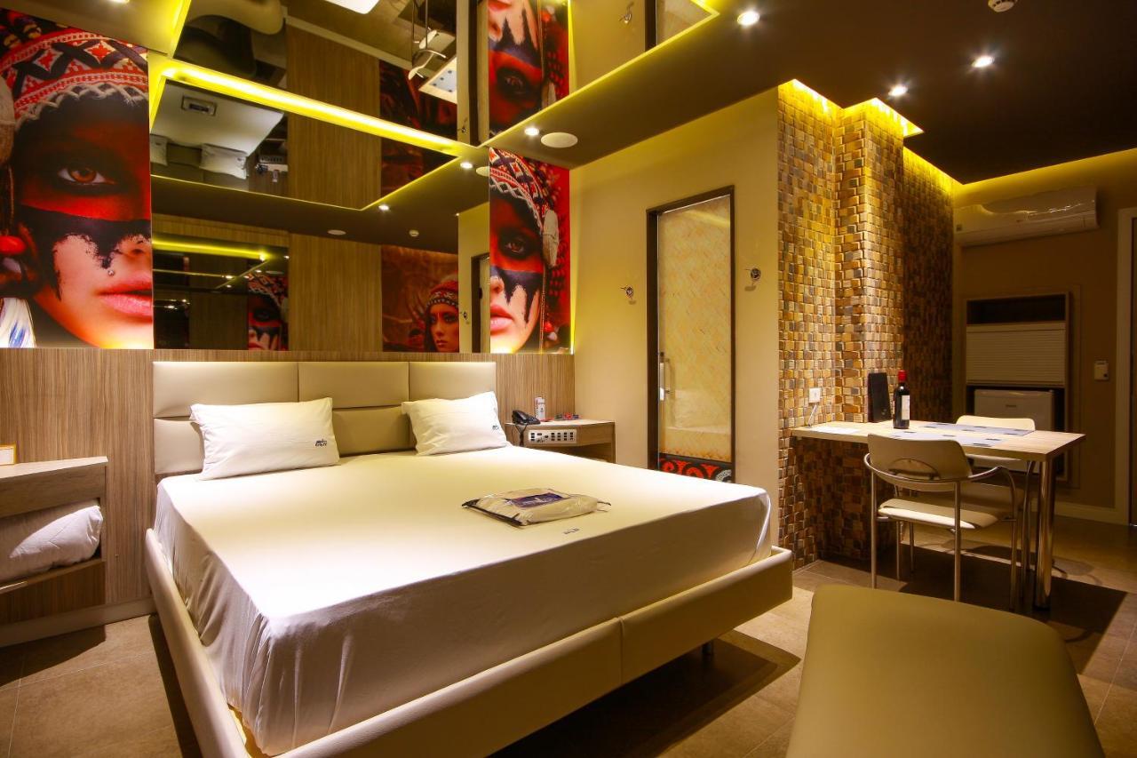 Motel Golf (Adults Only) Osasco Exterior foto